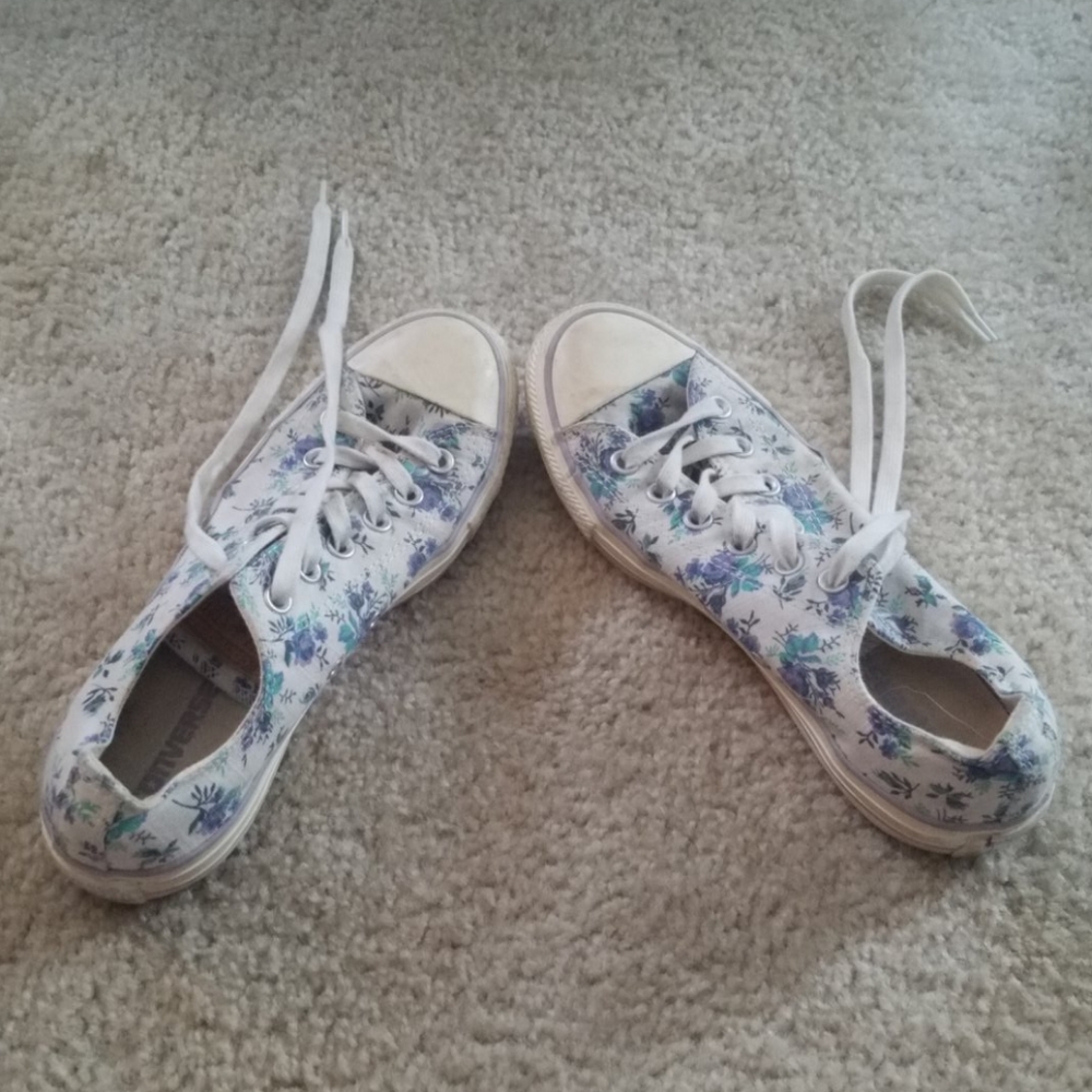 Floral Print Converse